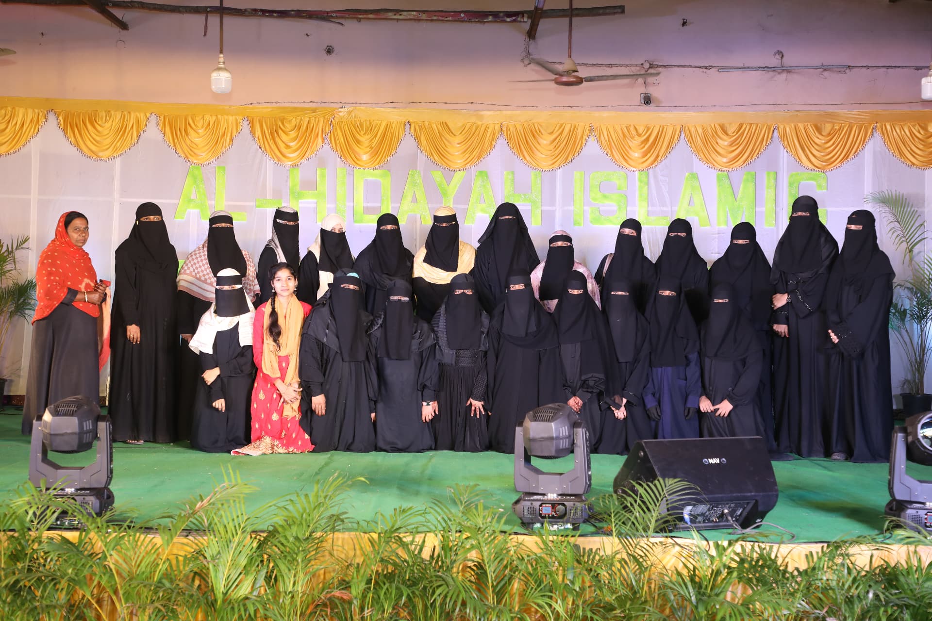Students and staff of Al-Hidayah Islamic School